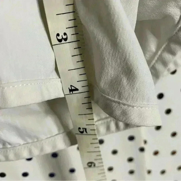 Lululemon Tracker Short V - Picture 5 of 9